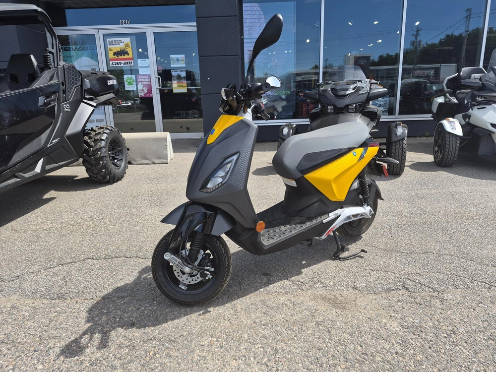 2022 Piaggio Piaggio 1 Active My22 Sunshinemix Greyam alt
