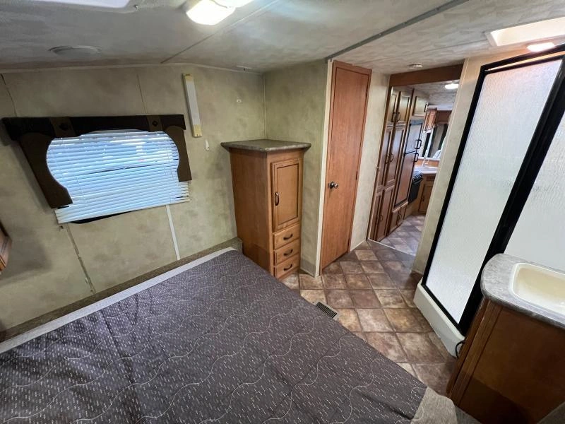 2014 Palomino Puma 276rlss alt