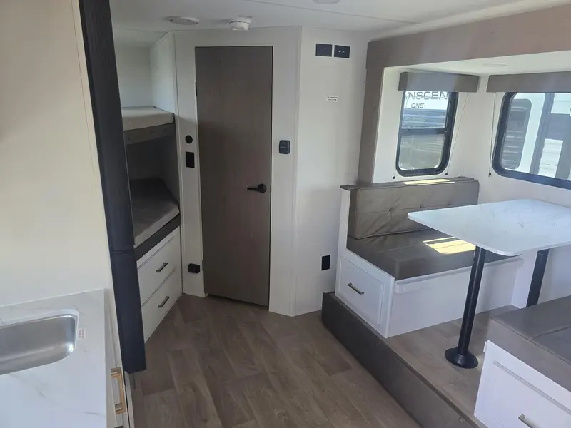 2026 Grand Design Transcend 161bh thumbnail 3