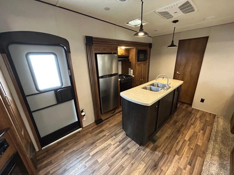 Coachmen Chaparral 29bh 2019 alt