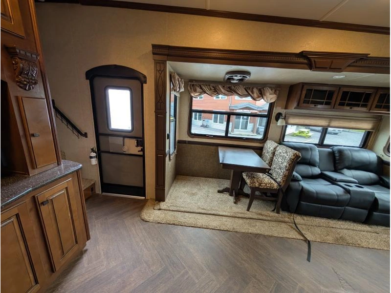 Heartland Gateway 3200rs 2015 alt