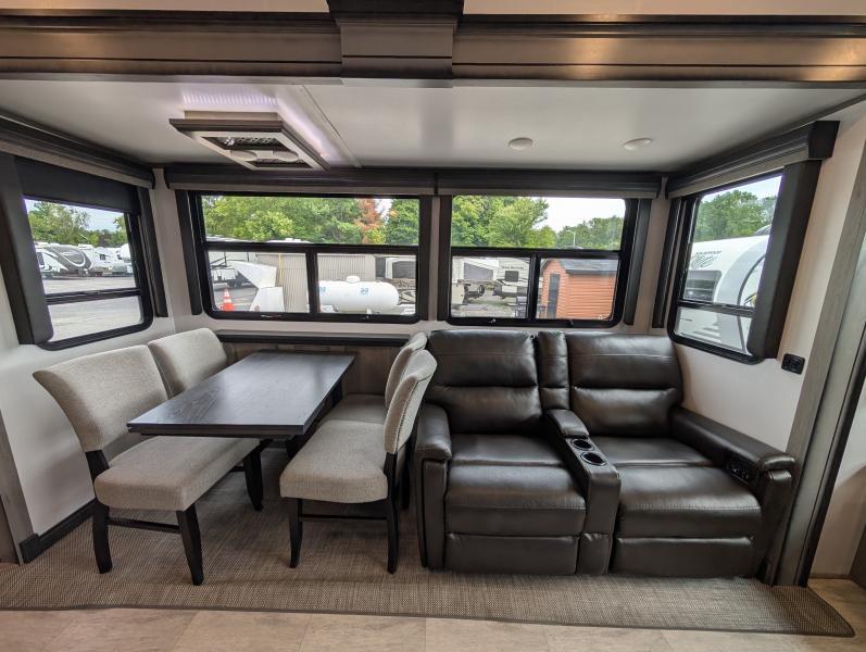 2023 Keystone RV Montana thumbnail 15