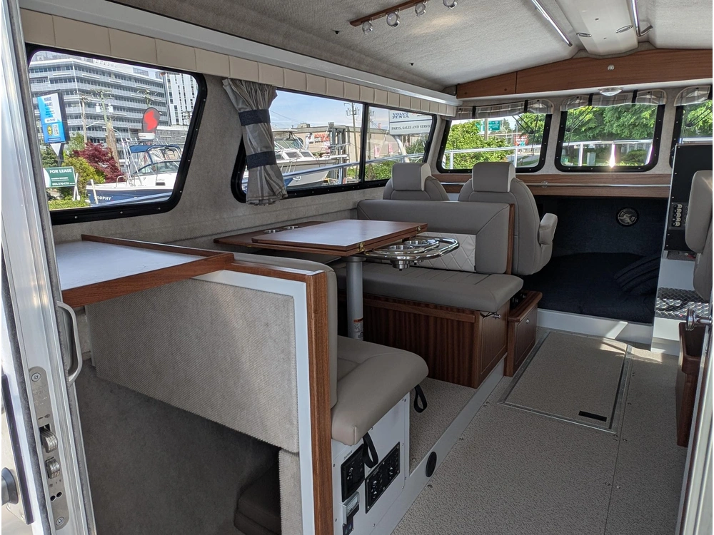 2026 Kingfisher 3425 Gfx alt