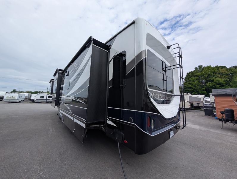 2023 Keystone RV Montana thumbnail 4