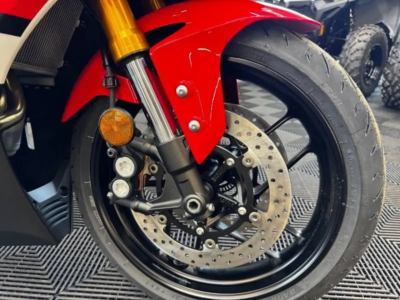 2026 Yamaha YZF-R7 70E ANNIVERSAIRE thumbnail 11