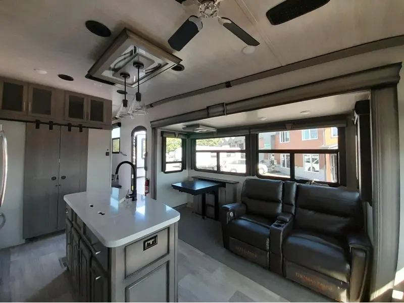 2021 Keystone RV Montana