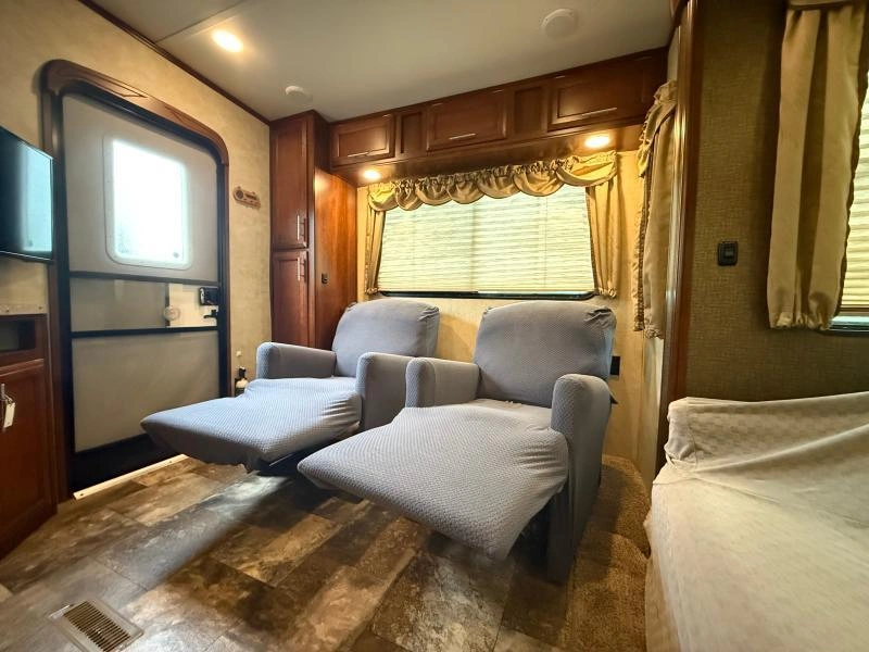2015 Gulfstream Canyon Trail 27frld alt
