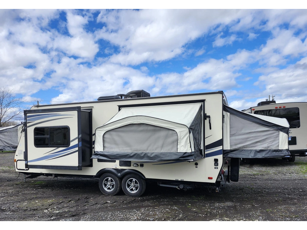 Palomino 213x Hybrid 2015 alt