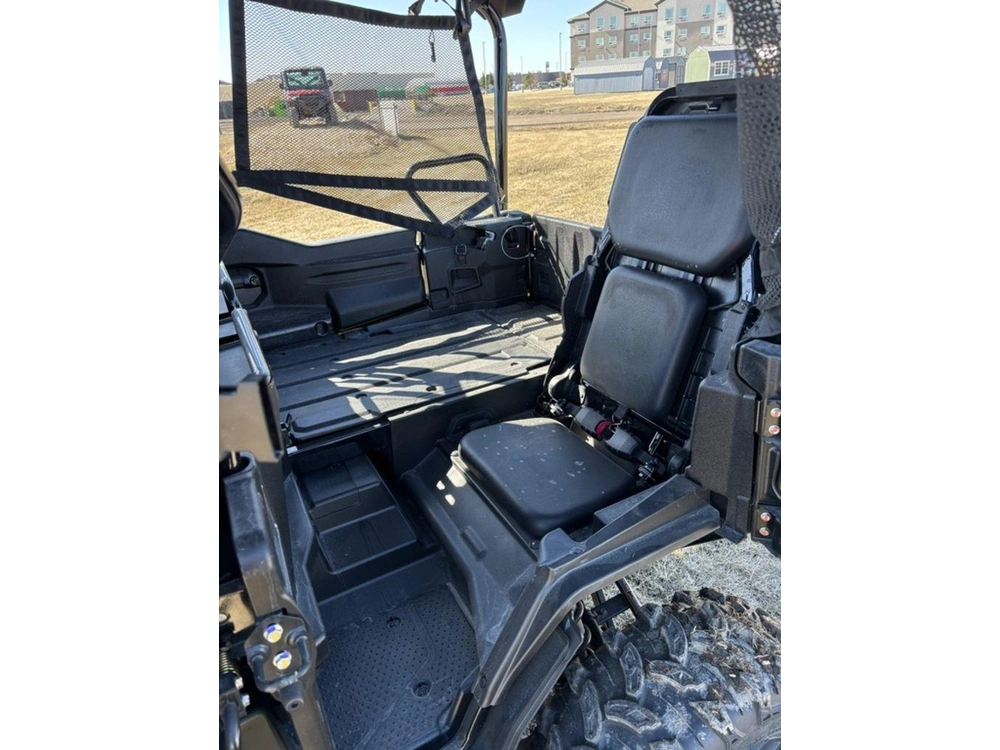 2025 Honda Pioneer 1000-5p Dlx alt