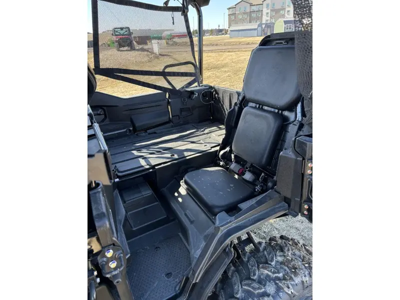 2025 Honda Pioneer 1000-5P DLX thumbnail 13