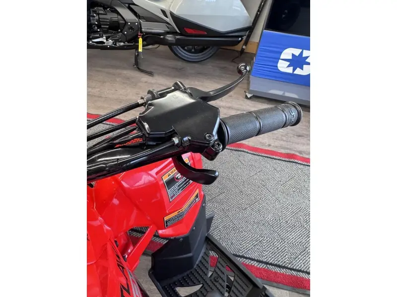 2026 Polaris Outlaw 110 EFI thumbnail 7