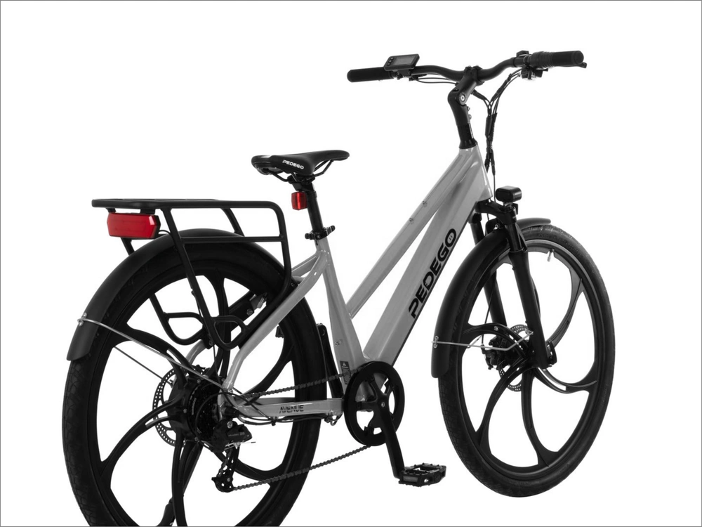 2022 Pedego Avenue alt