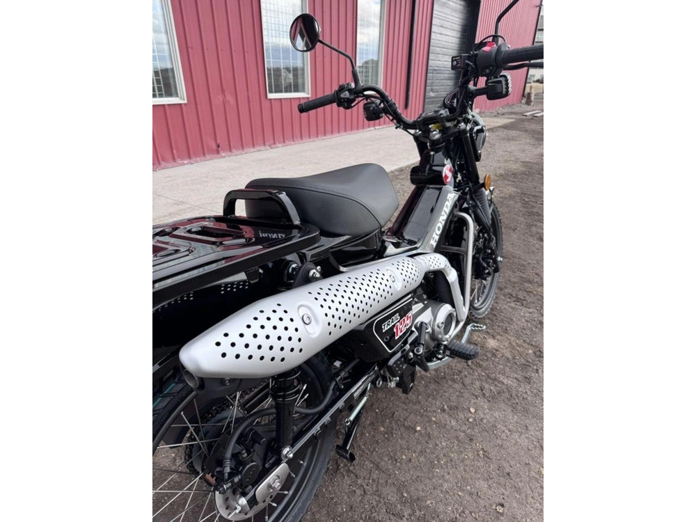 2026 Honda Trail 125 alt