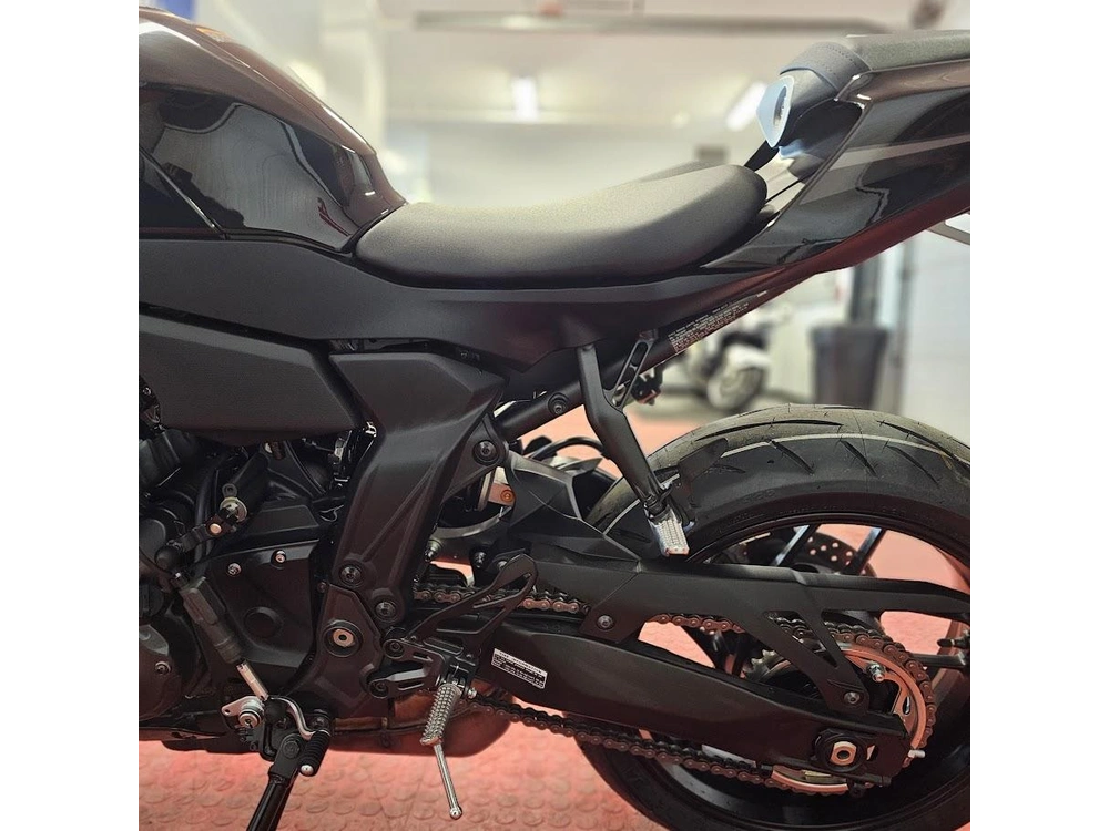 2026 Yamaha Yzf R7 alt