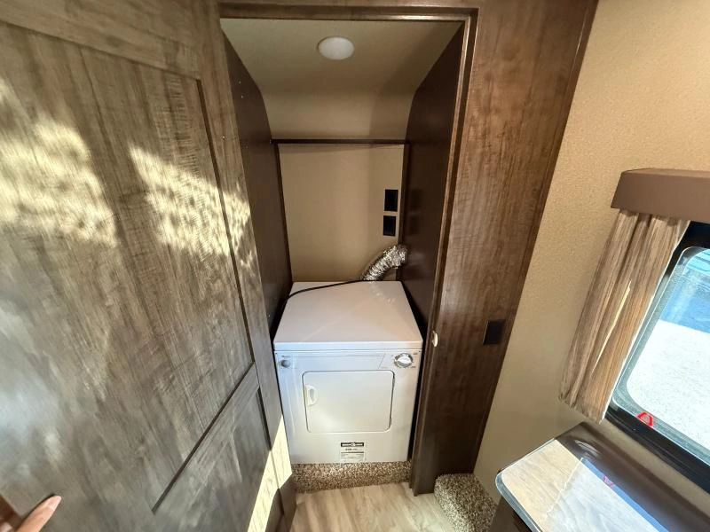 Grand Design Solitude 310gk 2019 alt