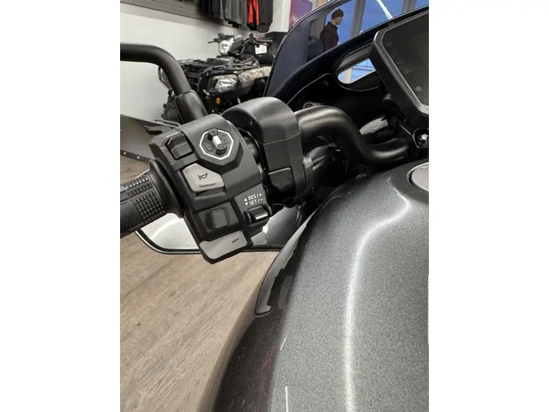 2026 Honda Rebel 1100 Touring DCT thumbnail 5