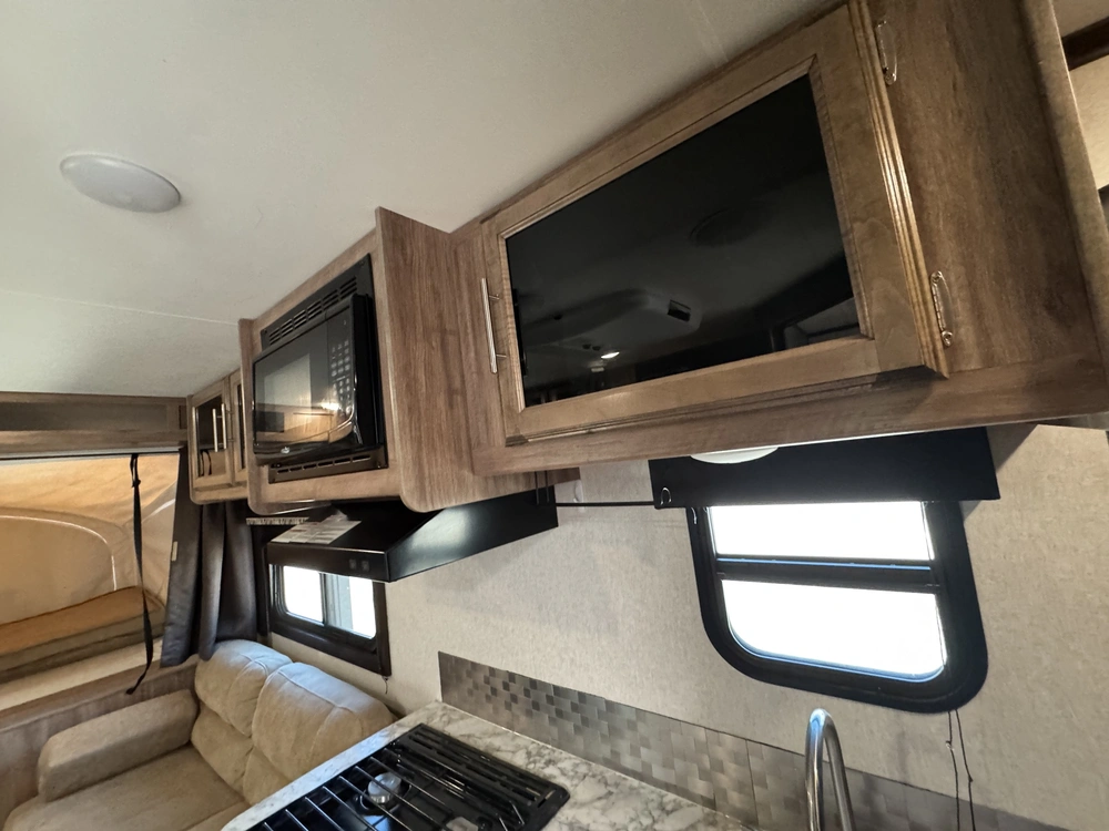 Jayco Jay Feather 17z 2018 alt