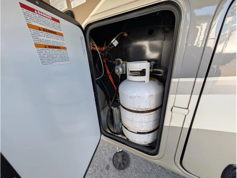 Keystone Rv Montana 3700lk 2019 alt