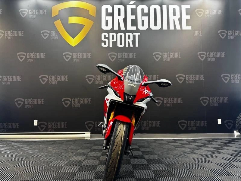Yamaha Yzf-r7 70e Anniversaire 2026 alt