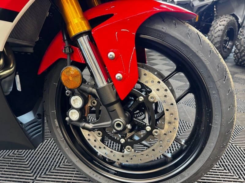 Yamaha Yzf-r7 70e Anniversaire 2026 alt