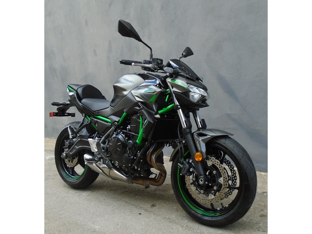 2023 Kawasaki Z650 alt