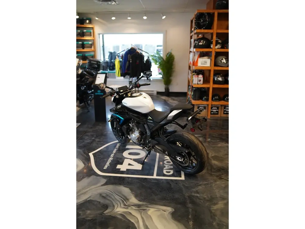 Cfmoto 675 Nk Blanc 2026 alt