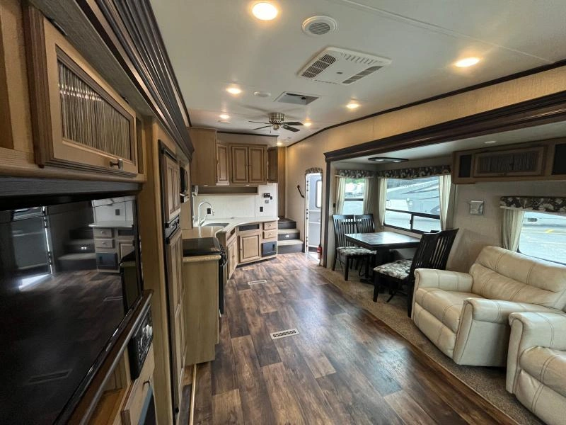 Crossroads Cruiser 315rl 2017 alt