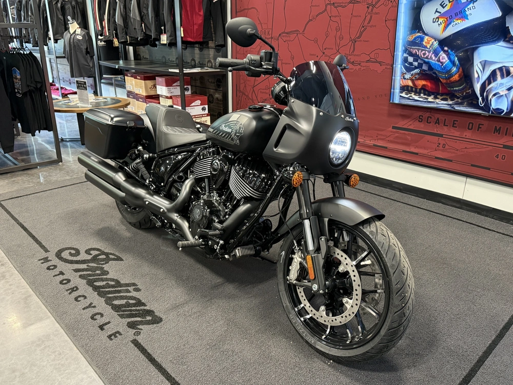 2026 Indian Motorcycle Sport Chief Rt alt