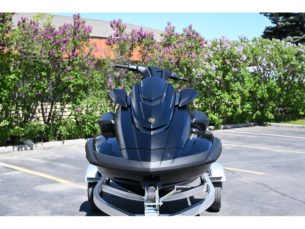 2026 Yamaha Fx Limited Svho-black alt