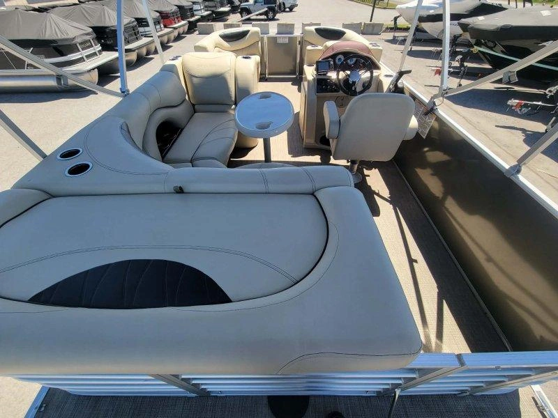2019 Sylvan Mirage820 Gris alt