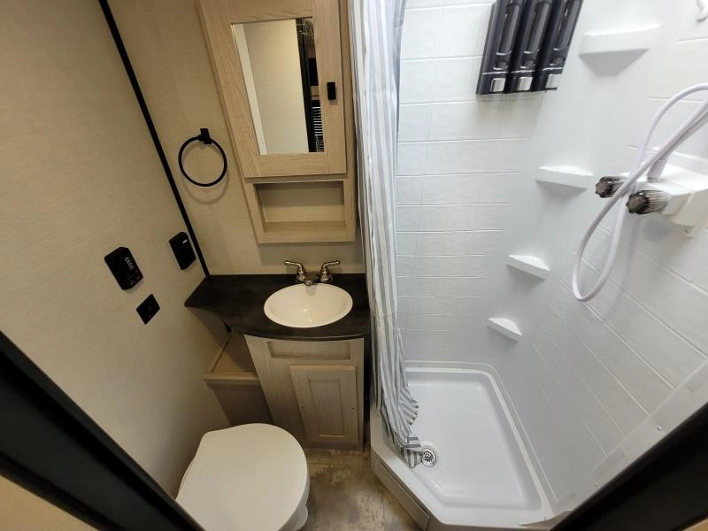 Coachmen Apex 213rds 2023 alt