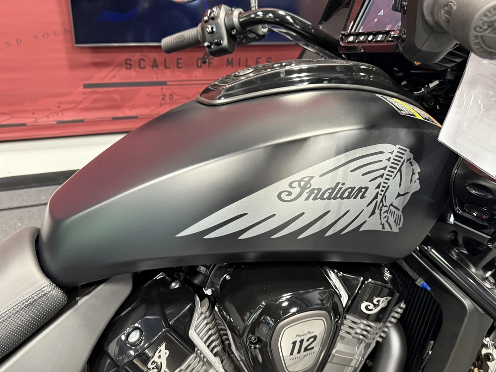 2026 Indian Motorcycle Challenger 112 Dark Horse® With Powerband Audio alt