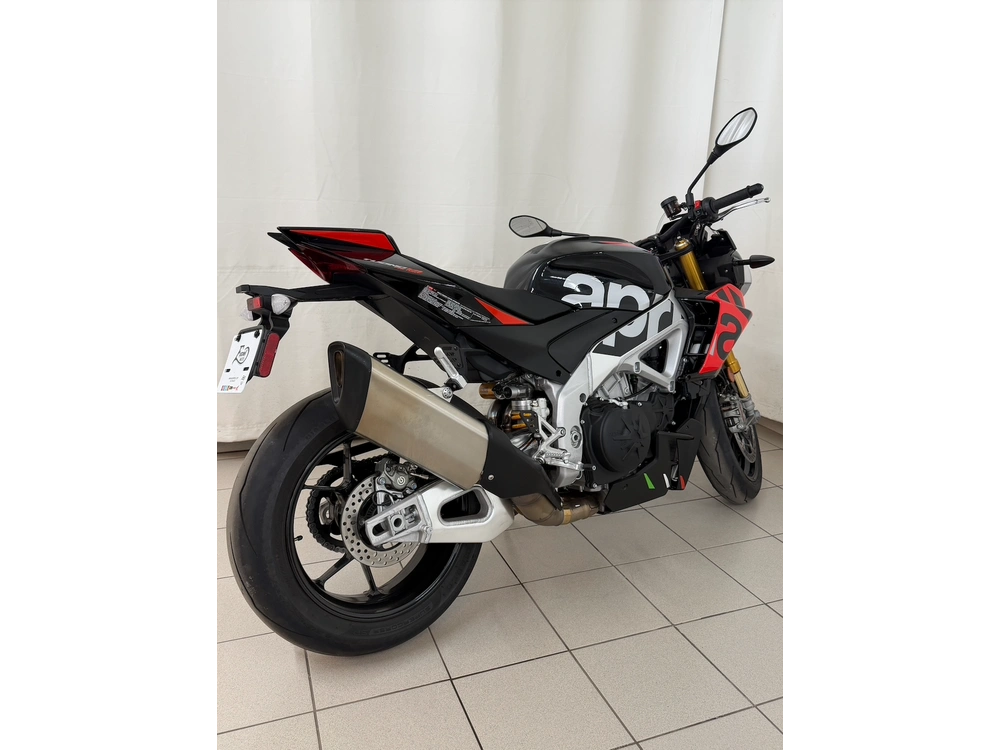 Aprilia Tuono V4 Factory 2024 alt