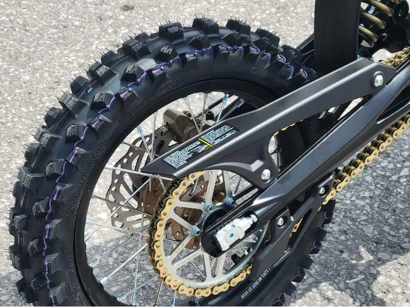 Surron Hyper Bee 2026 alt