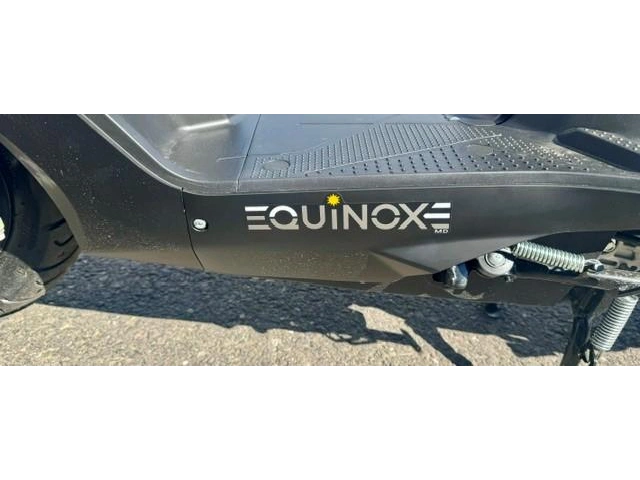 2023 Equinox Taxi 50 alt