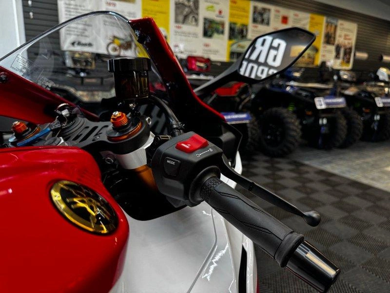 Yamaha Yzf-r7 70e Anniversaire 2026 alt