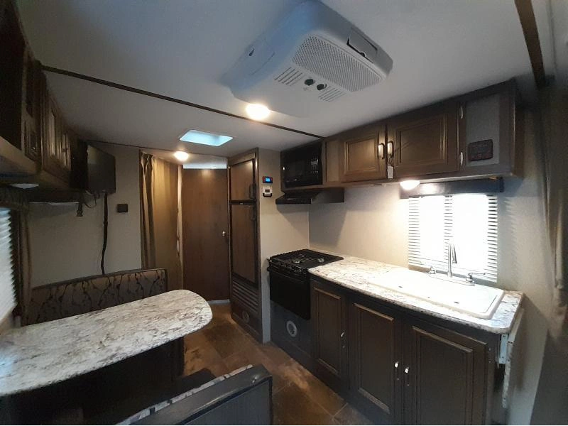 Keystone Rv Passport 239ml 2018 alt