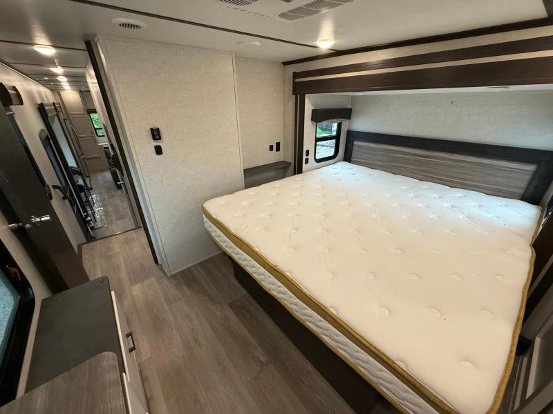 2021 Crossroads Cruiser 3601gk alt