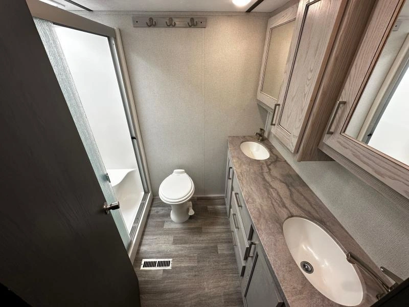 Keystone Rv Montana 373rd 2021 alt