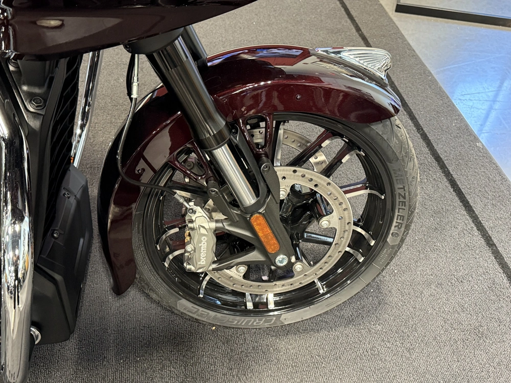 2026 Indian Motorcycle Challenger Limited 112 alt