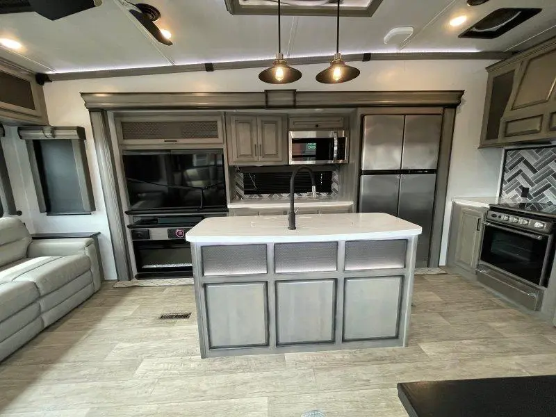 2022 Keystone RV Montana