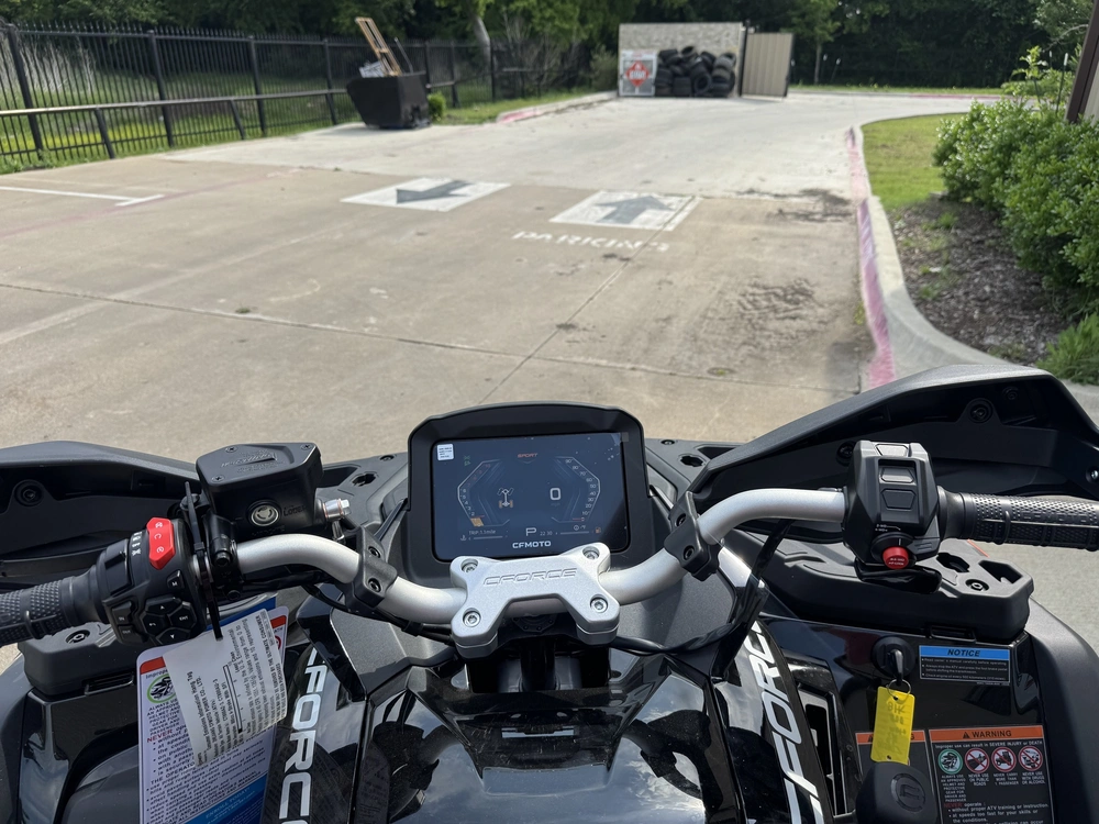 2026 Cfmoto Cforce 800 Touring alt