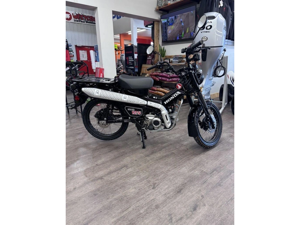 2026 Honda Trail 125 alt