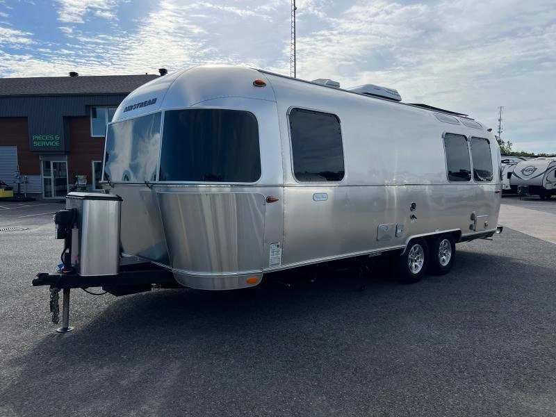 Airstream Flying Cloud 25fb 2023 alt