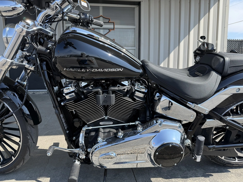 2026 Harley-davidson Breakout alt
