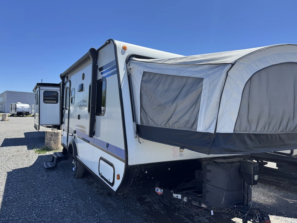 Jayco Jay Feather 17z 2018 alt