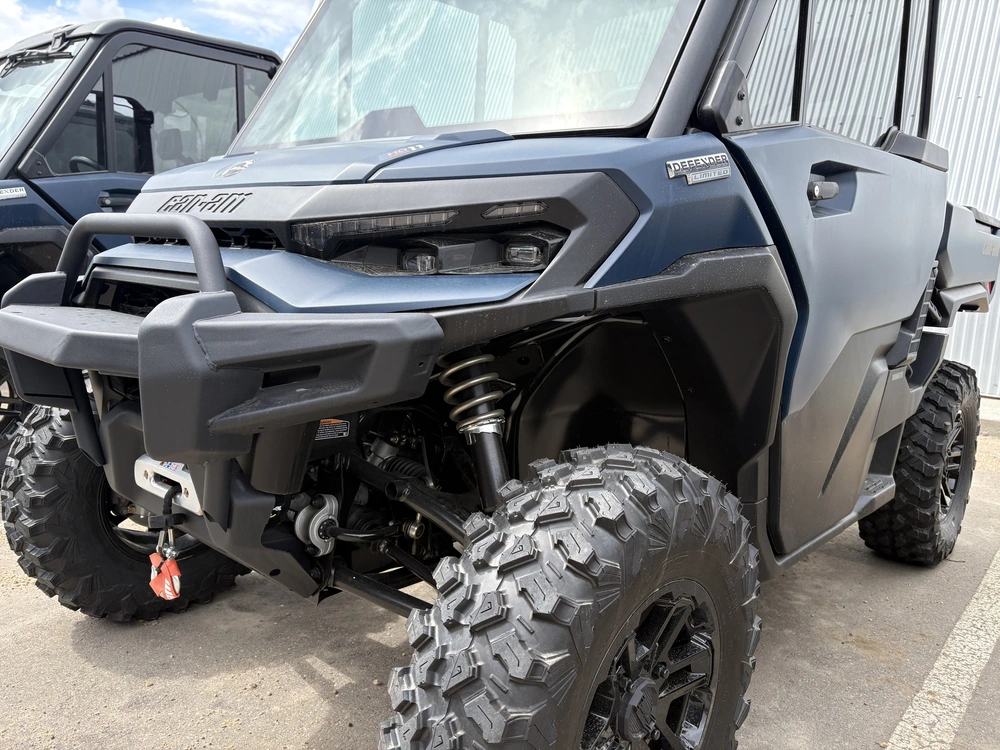 2026 Can-am Defender Limited Hd11 alt