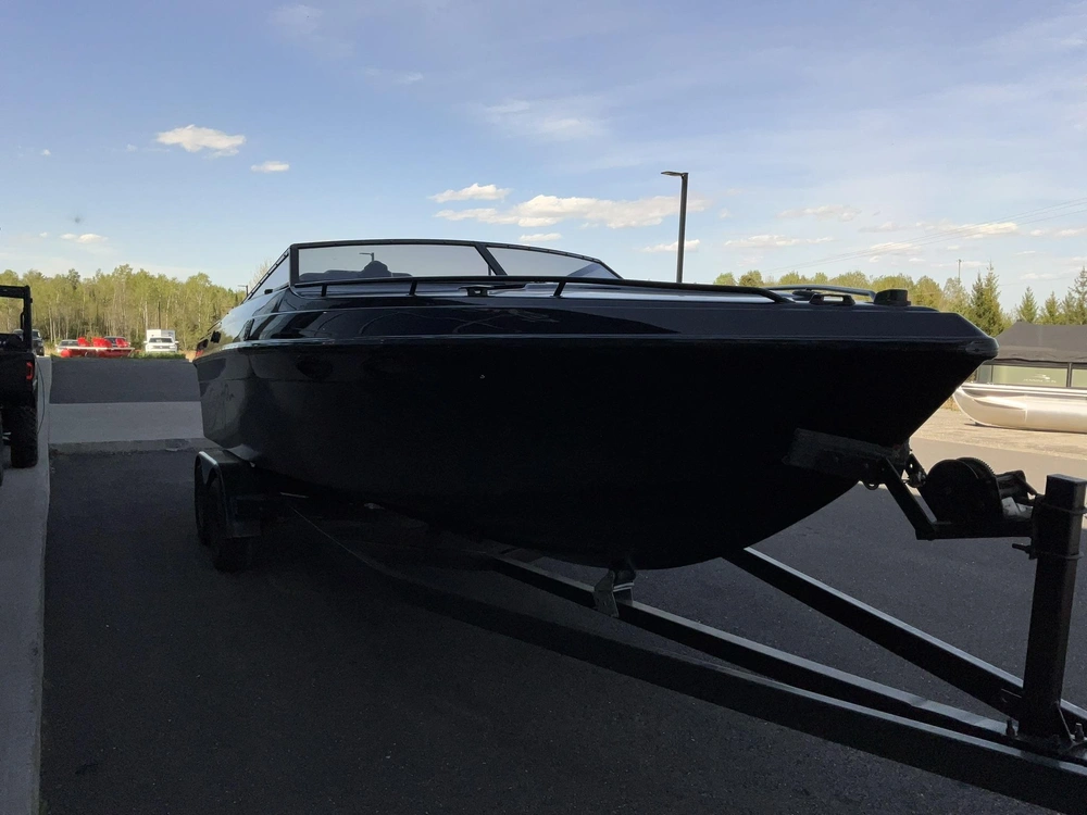 1990 Baja Boats Outlaw 27 alt