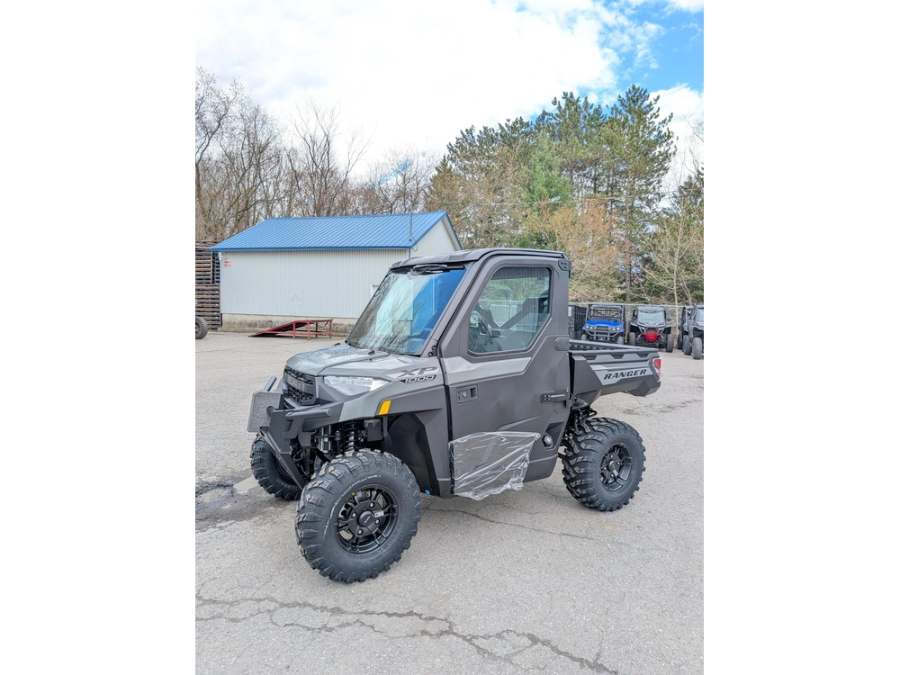 2027 Polaris Ranger Xp 1000 Cab - Avalanche Gray 🎯 Utv Cabine 1000cc Travail 4 Saisons Chauffé Prix Abordable Defender Ranger Qualité 🟢 alt