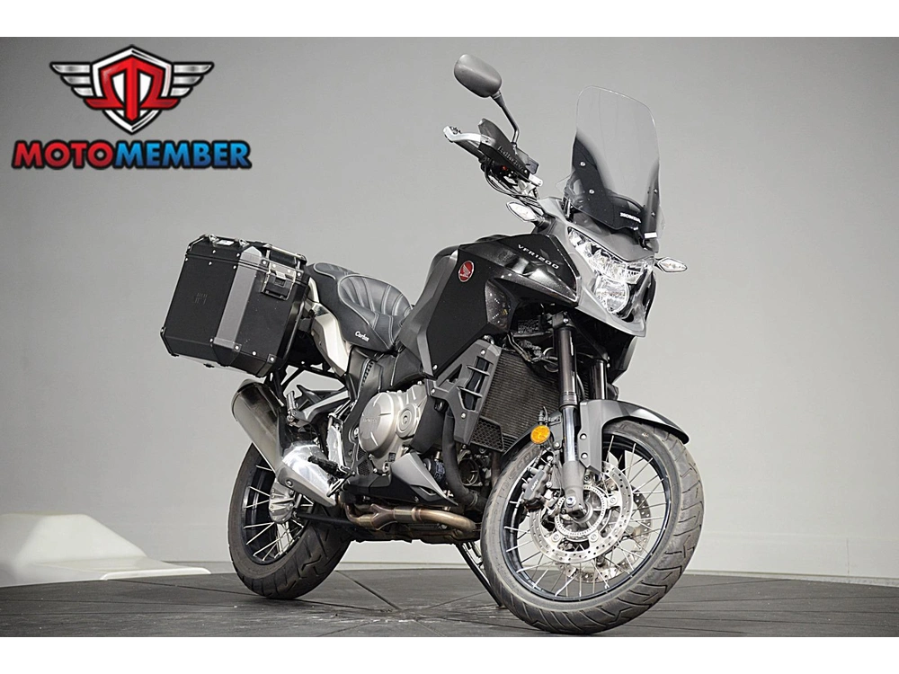 2016 Honda Vfr1200x alt